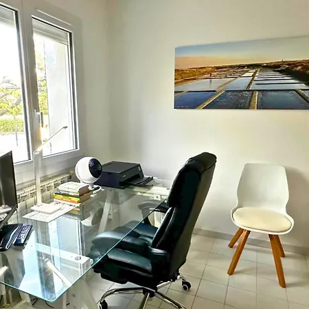 La Du Thym, Spacieuse Familiale, Piscine Et Vue Degagee *